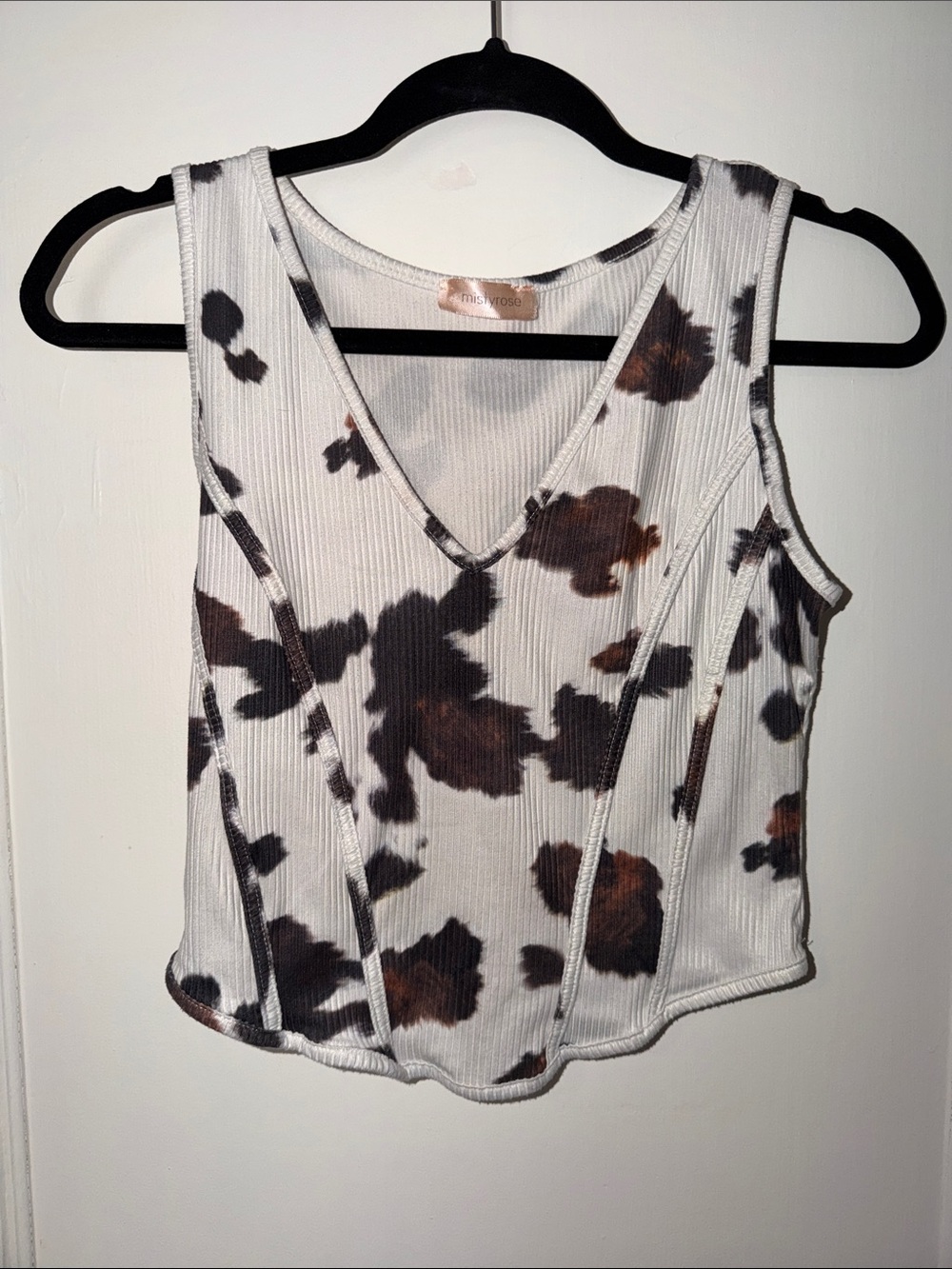 Ribbed V-Neck Cow-Print Tank Top - White / Brown